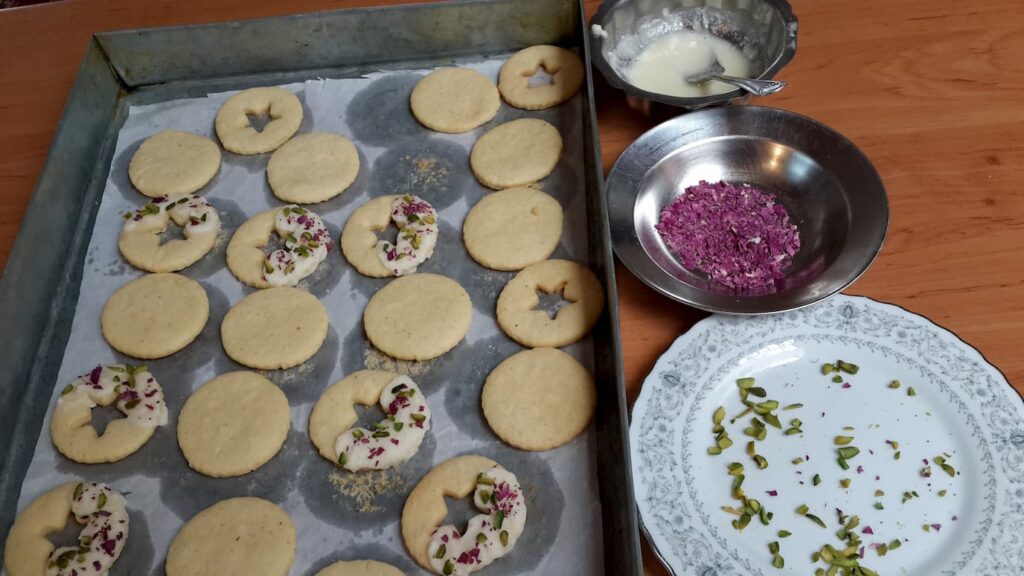 تززین شیرینی آلمانی خانگی- طرز تهیه  شیرینی خانگی عید- مجله باسلام