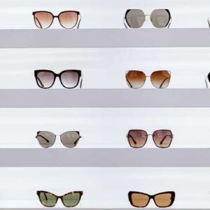 راهنمای انتخاب عینک آفتابی زنانه با توجه به فرم صورت