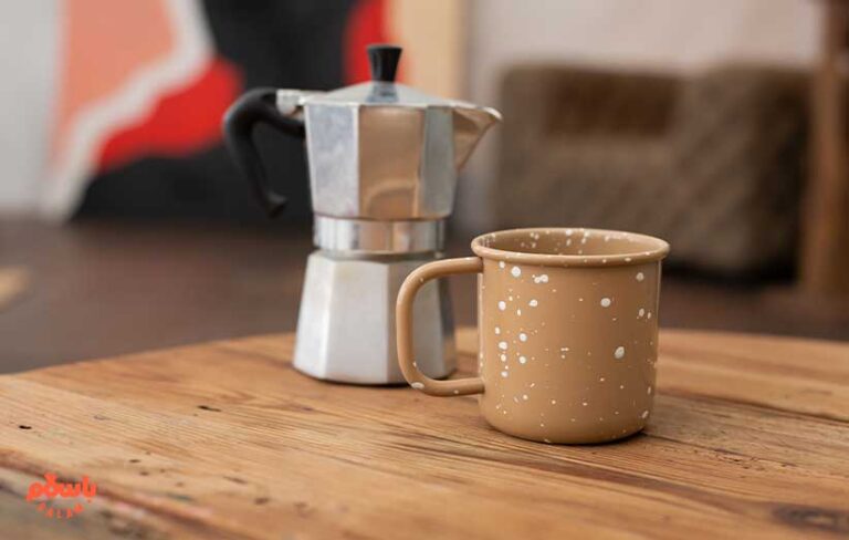 چگونه با موکاپات در خانه قهوه درست کنیم؟ + راهنمای قدم‌به‌قدم