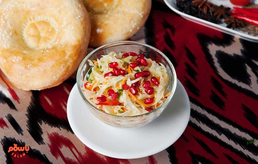 طرز تهیه سالاد انار و کلم سفید