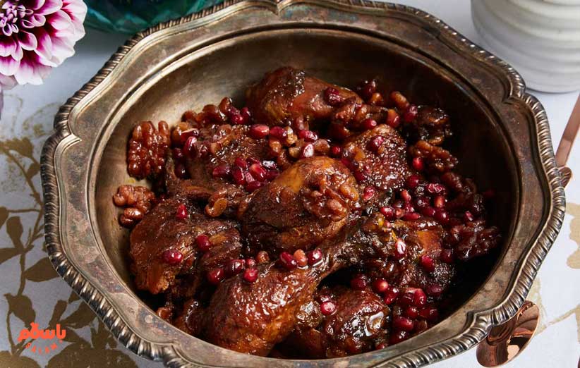طرز تهیه مرغ ناردونی (خورش انار دون)