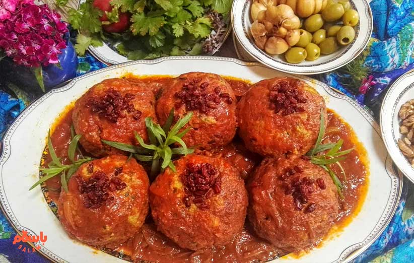 مواد لازم برای تهیه کوفته تبریزی با گوشت و مرغ