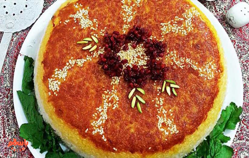 طرز تهیه ته دیگ برنج با سیب زمینی رنده شده (نگینی یا خلالی)