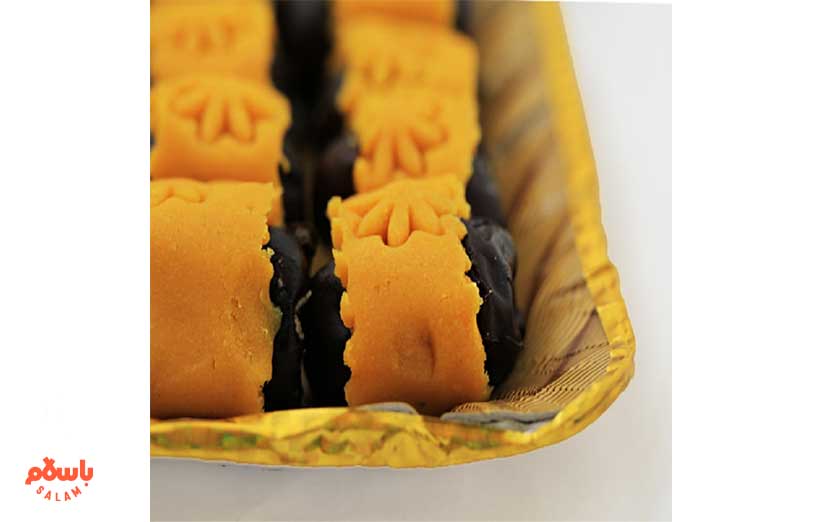 طرز تهیه حلوا خرما با روکش زعفرانی