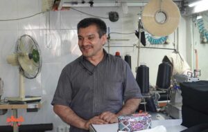 مثل بوی کاه تازه، مثل بوی گاز خردل