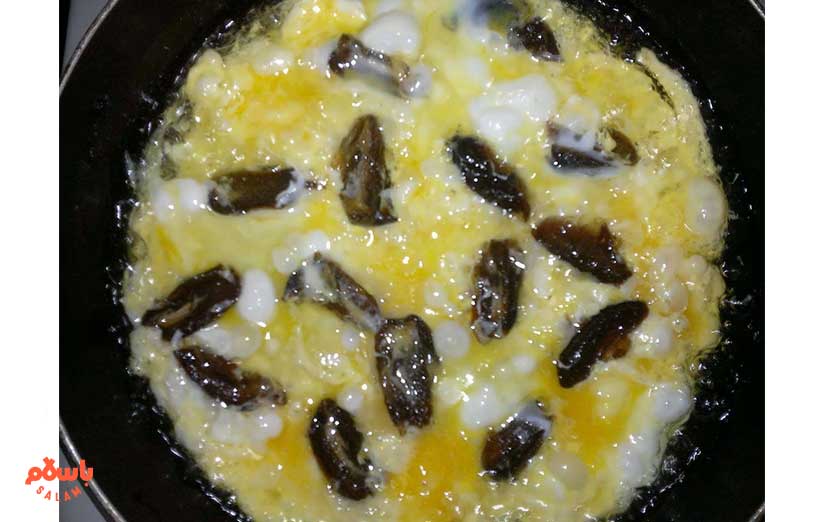 طرز تهیه خاگینه با شیره خرما