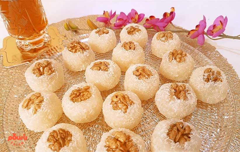 مراحل تهیه باسلوق گردویی ژله ای