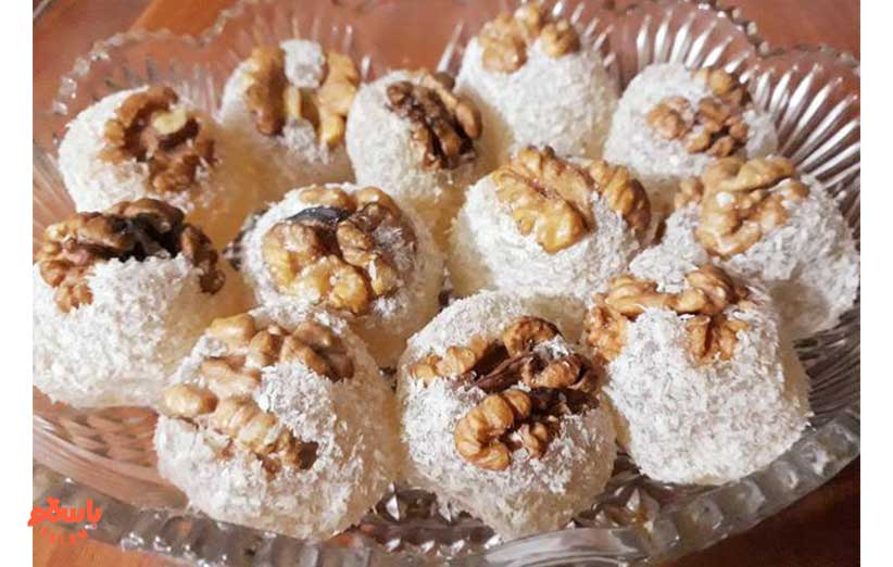 طرز تهیه باسلوق گردویی با شیره انگور