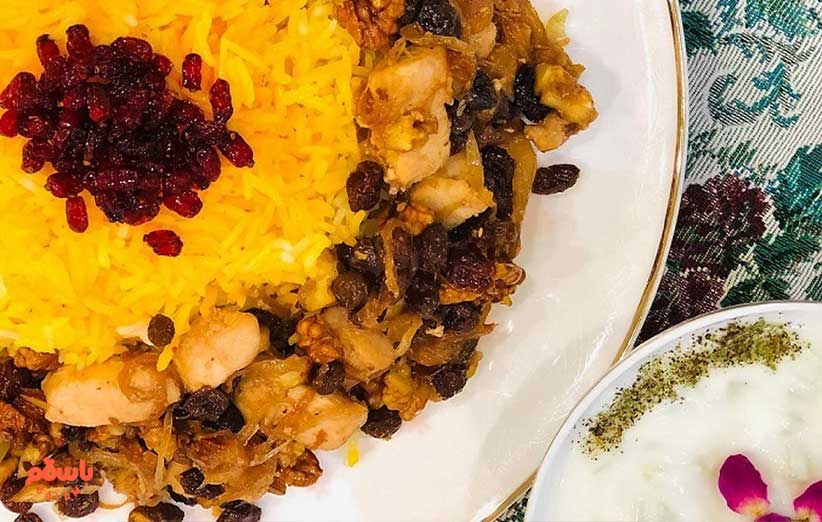 مواد لازم گردو پلو مجلسی با مرغ