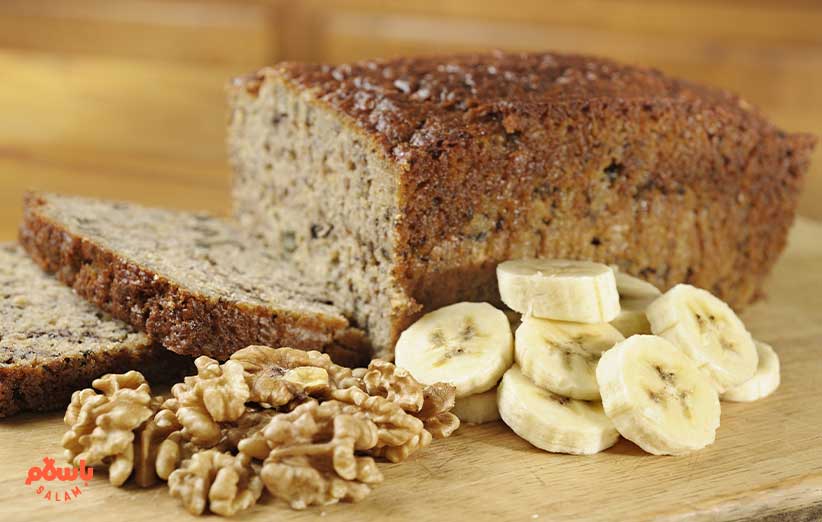 طرز تهیه کیک موز و گردو با پف زیاد