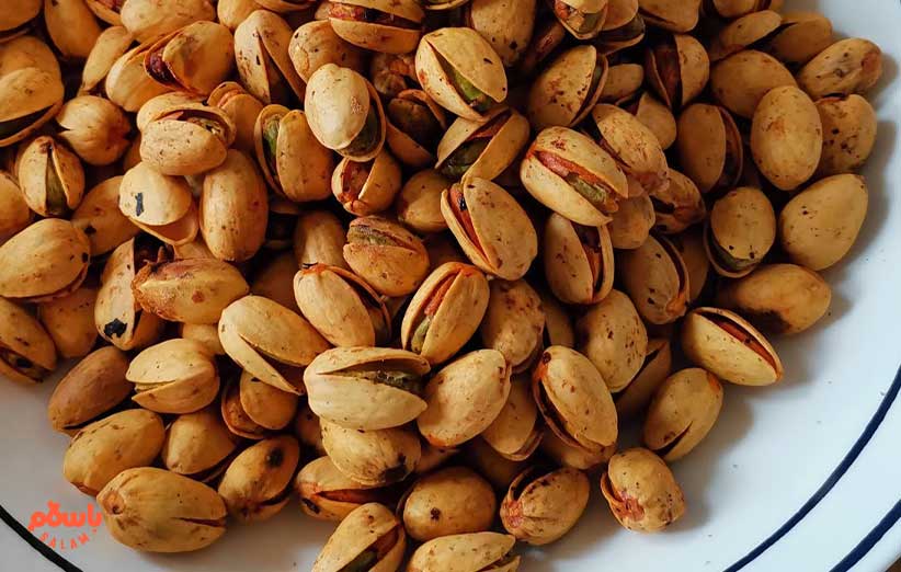 پسته طعم دار