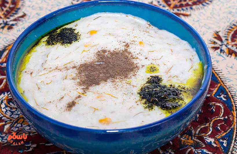 ۱۳. آش ماست