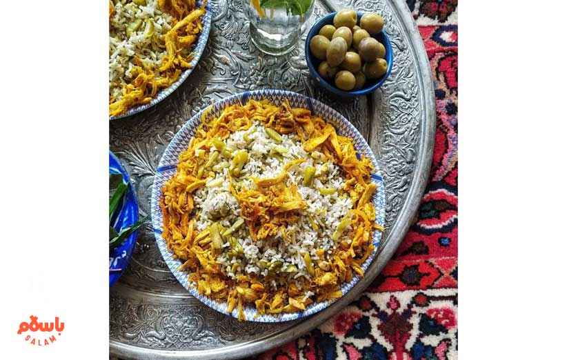 مراحل تهیه گردو پلو با مرغ