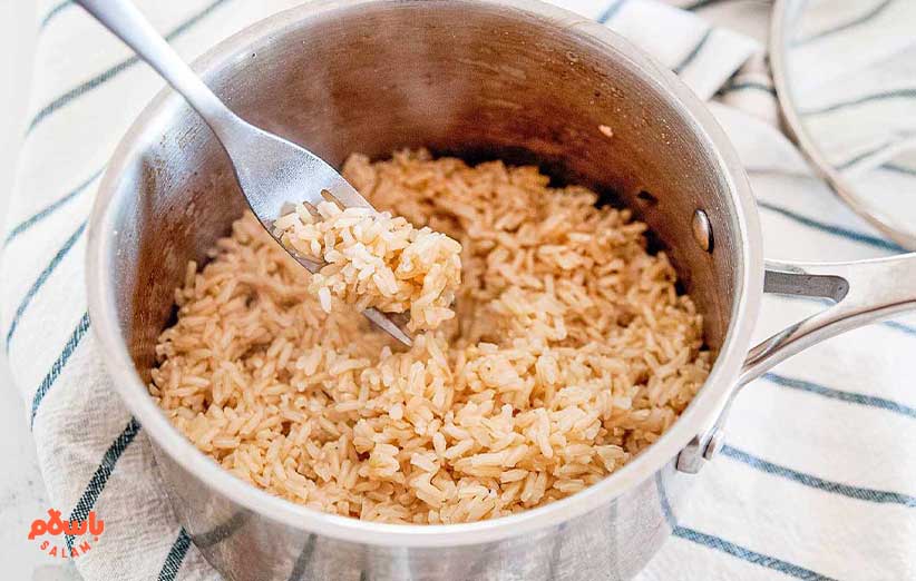 مراحل تهیه برنج قهوه ای دمی