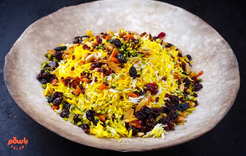 مراحل تهیه پسته پلو قاجاری
