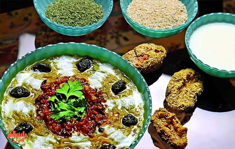 مواد لازم آش ترخینه با سیرابی
