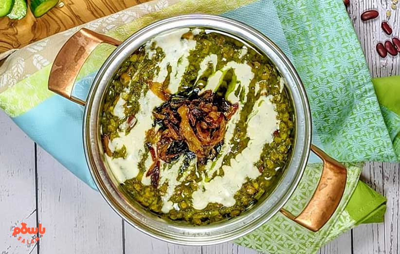 مراحل تهیه آش جو ساده