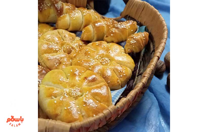 مواد لازم نان خرمایی ساده خانگی