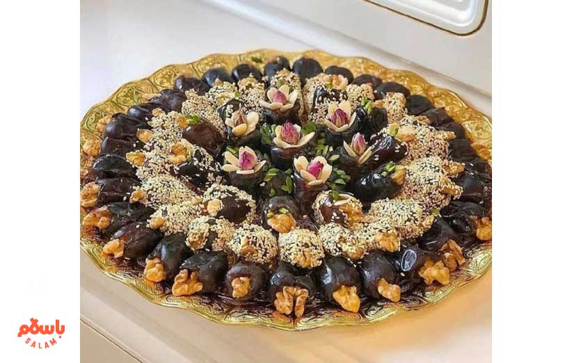 تزیین خرما و سینی خرما با کنجد