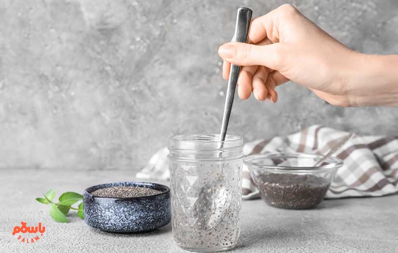 خواص و مضرات دانه چیا برای زنان + بهبود بیماری های زنانه