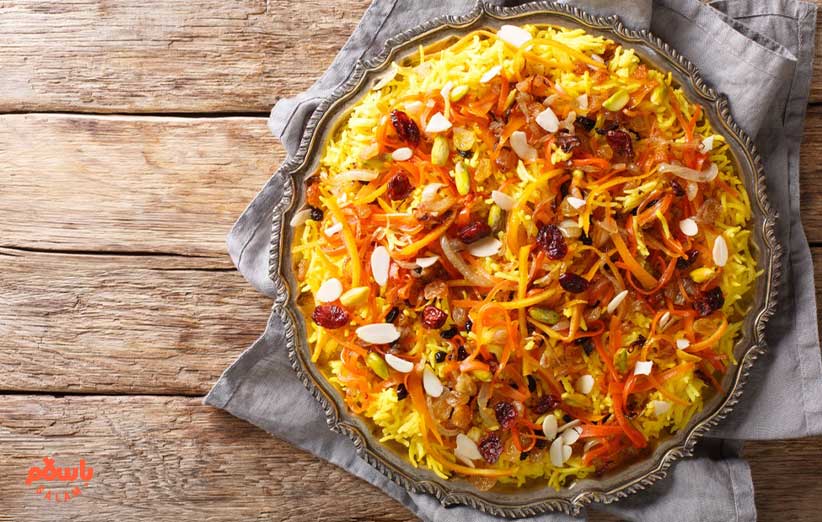 مراحل تهیه پسته پلو ساده