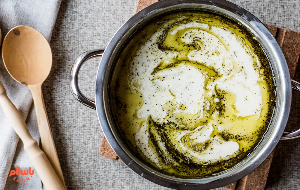 طرز تهیه سوپ ماست ترکیه‌ای