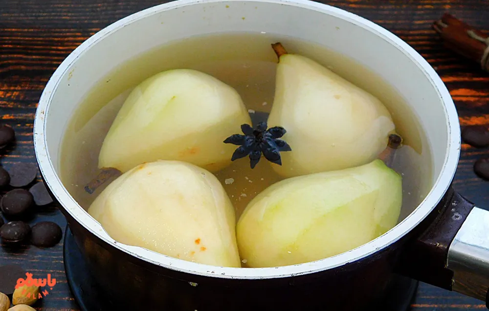 طرز تهیه کمپوت گلابی نارس