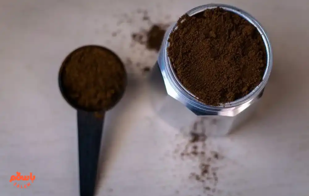 طرز تهیه قهوه هسته خرما با موکاپات