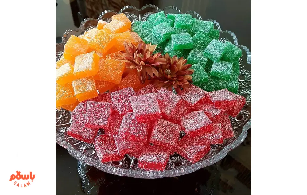 مراحل تهیه باسلوق یلدایی با ژله