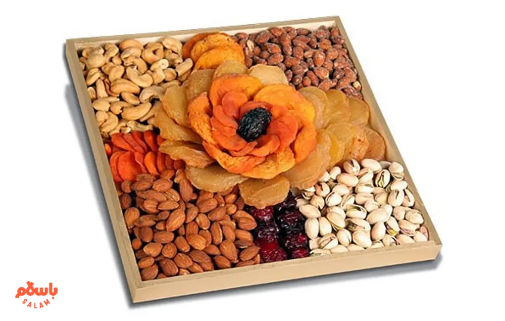 تزیین آجیل شب یلدا به شکل گل