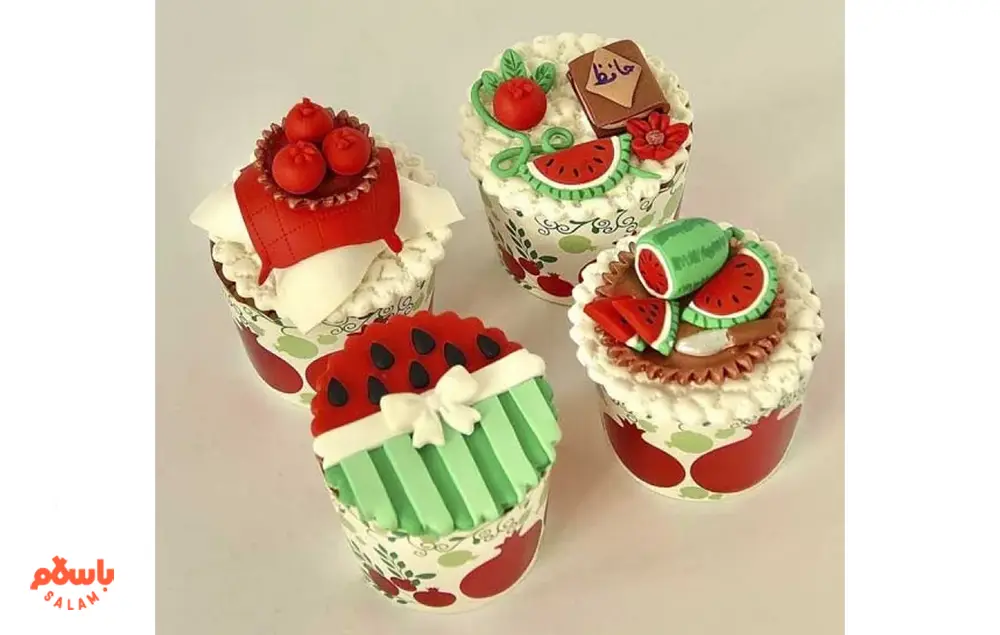 کاپ کیک یلدایی بدون خامه