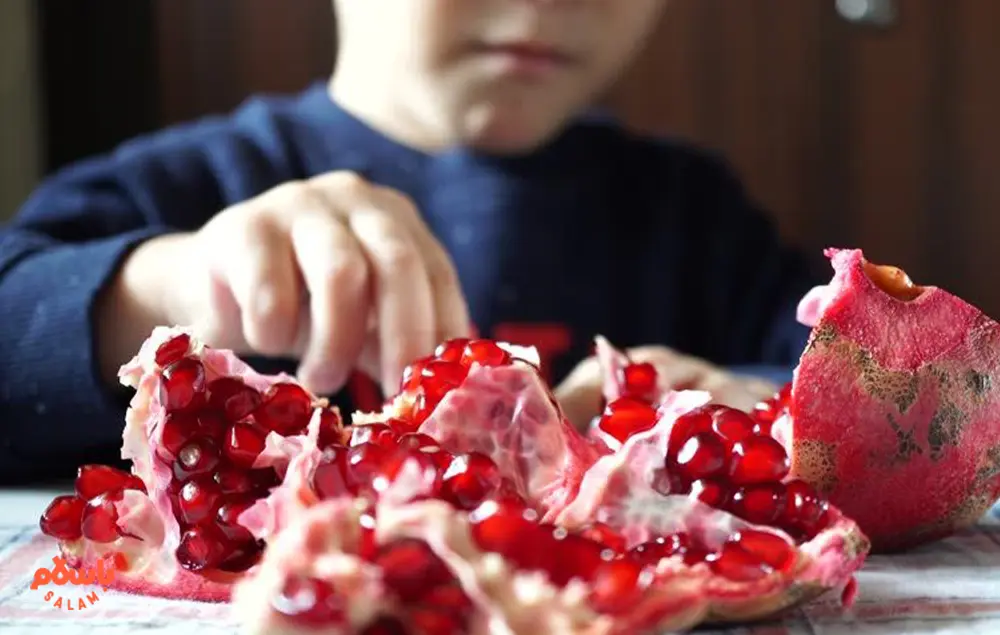 خوراکی شب یلدا برای بچه ها: آجیل، تنقلات، شیرینی، میوه و غذا