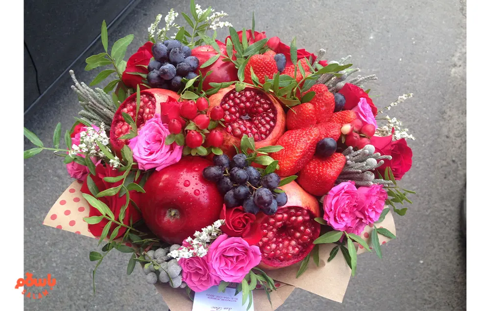 تزیین میوه شب یلدا برای عروس