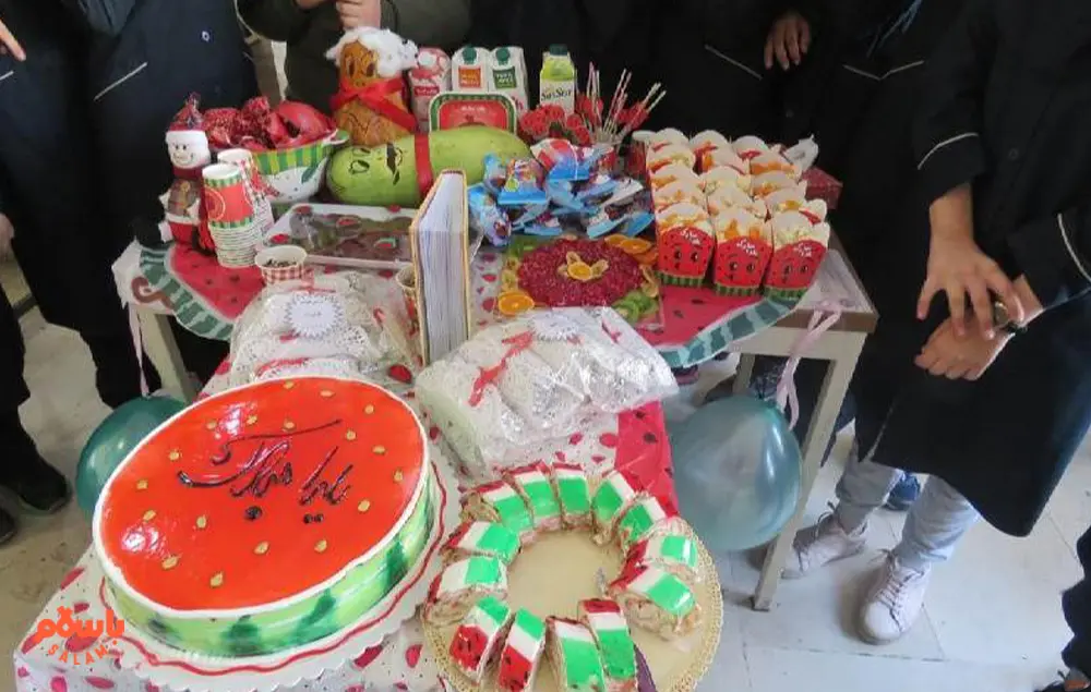 عکس خفن تزیین شب یلدا برای مدرسه