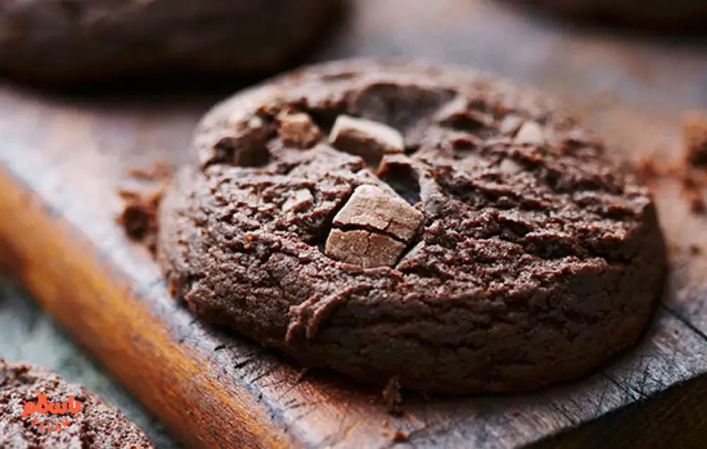 طرز تهیه بیسکویت شکلاتی یخچالی