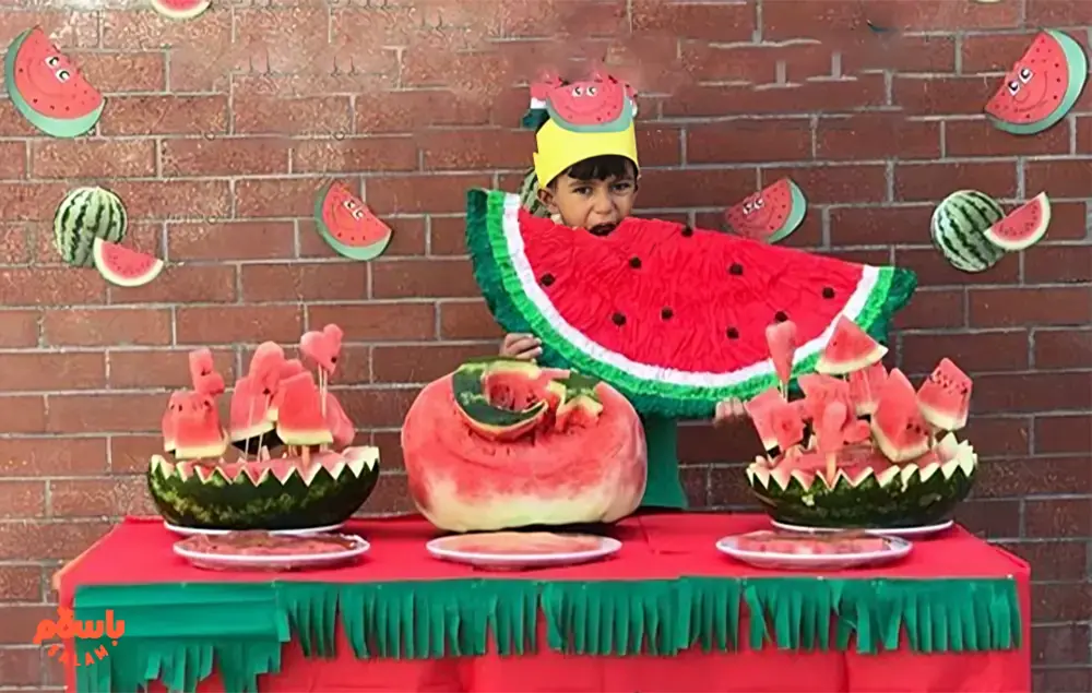 خوراکی شب یلدا برای بچه ها: آجیل، تنقلات، شیرینی، میوه و غذا