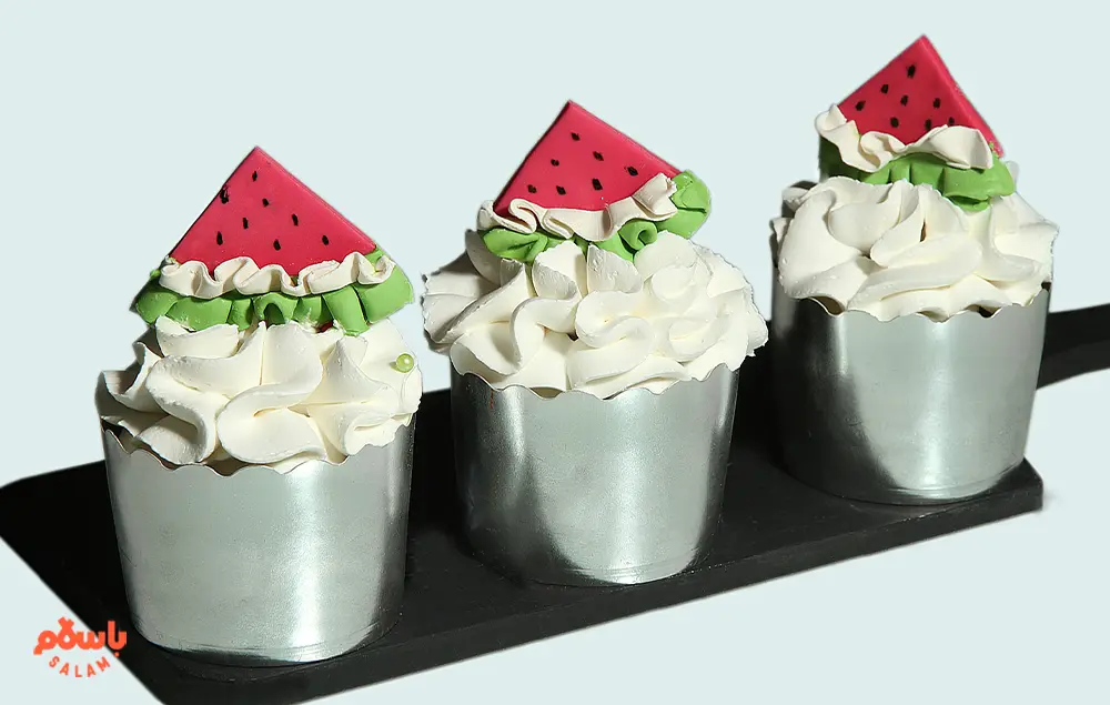 طرز تهیه کاپ کیک یلدایی