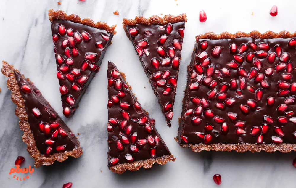 طرز تهیه تارت انار شکلاتی