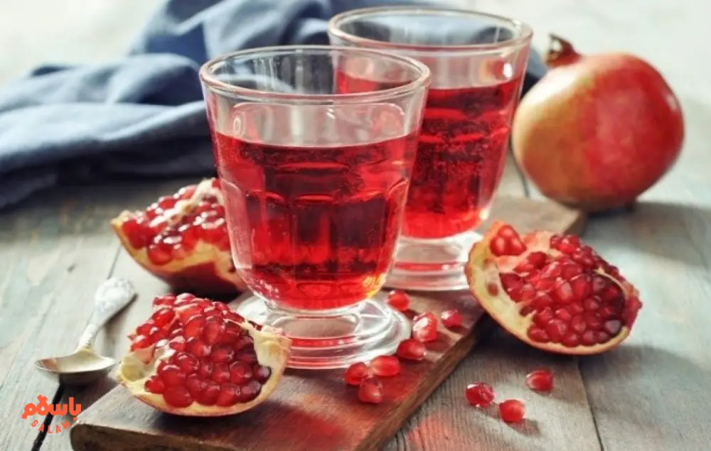 طرز تهیه شربت انار خانگی با رب و آب انار ترش و شیرین