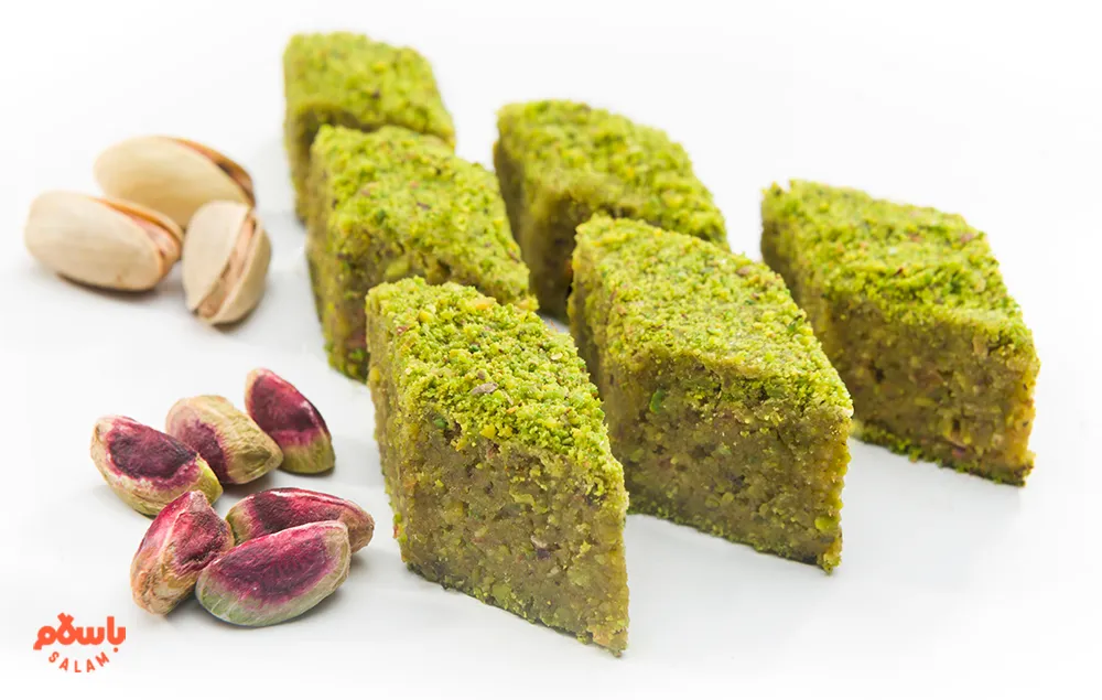 طرز تهیه شیرینی لوز پسته ای یزدی مجلسی و خانگی