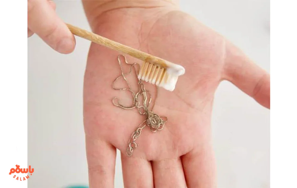 دلیل سیاه شدن طلا