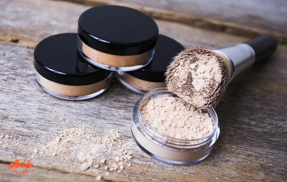 بهترین پودر فیکس آرایش صورت + جدول برندها