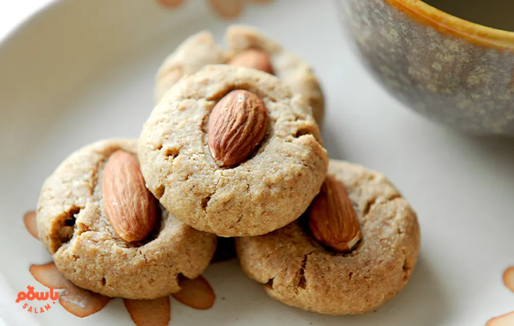 شیرینی بادامی عید