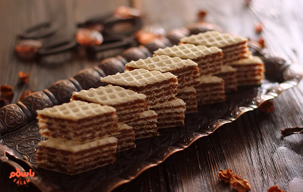 طرز تهیه شیرینی میکادو کاکائویی و سفید و لوله ای