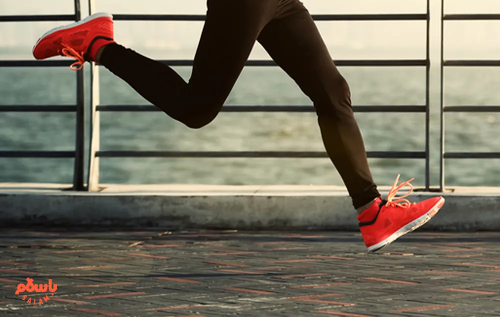 راهنمای جامع کفش‌های اسپرت زنانه + انواع مدل و برند