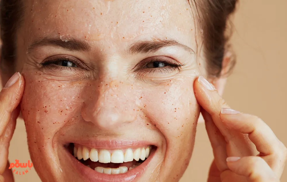 اسکراب طبیعی بدون آسیب به پوست 
