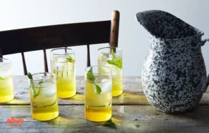 طرز تهیه شربت بیدمشک؛ آرام‌بخش و سنتی